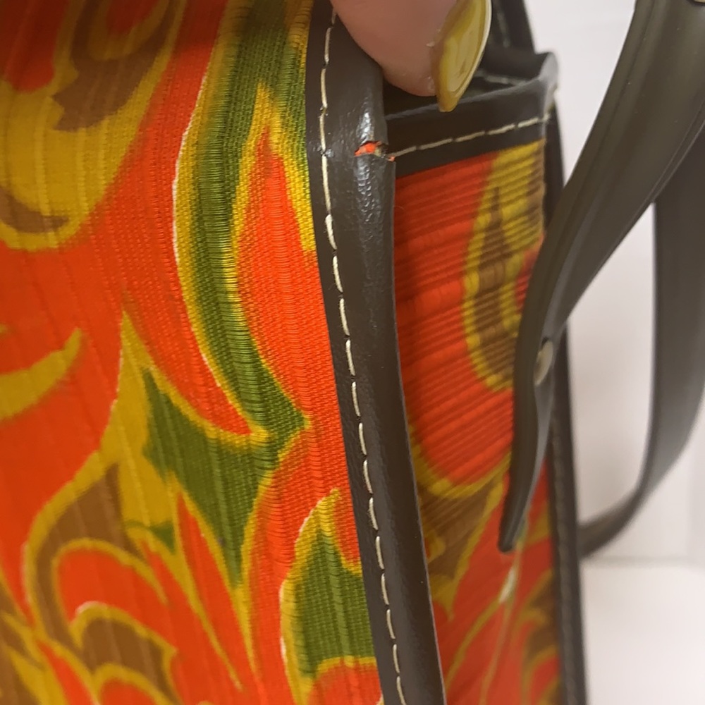 Vintage 70’s Bag | Orange Front Locking Retro Bag | Throwback Decor Carry Case - Picture 7 of 11